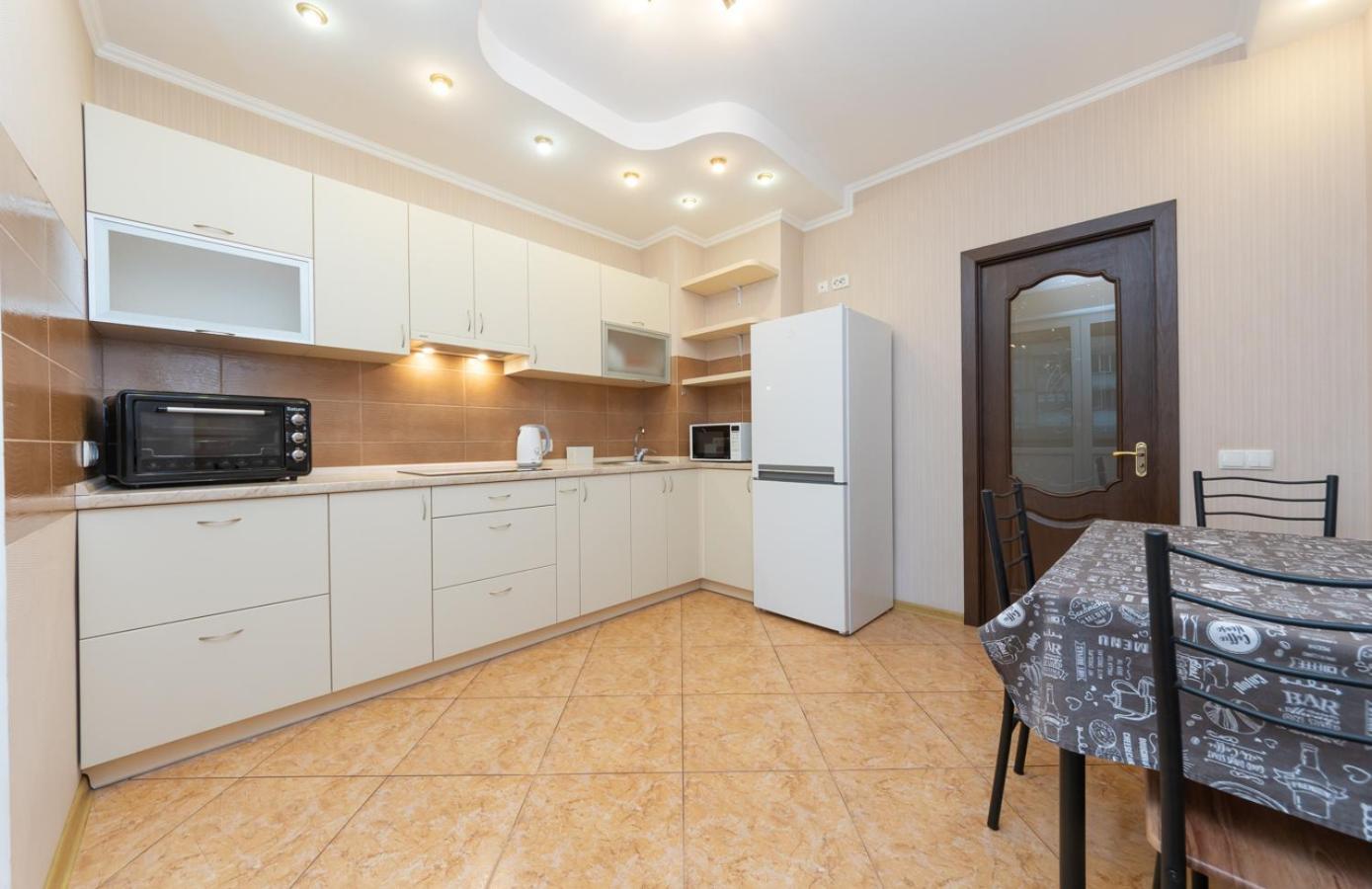 Apartments Near Poznyaki Station Киев Екстериор снимка